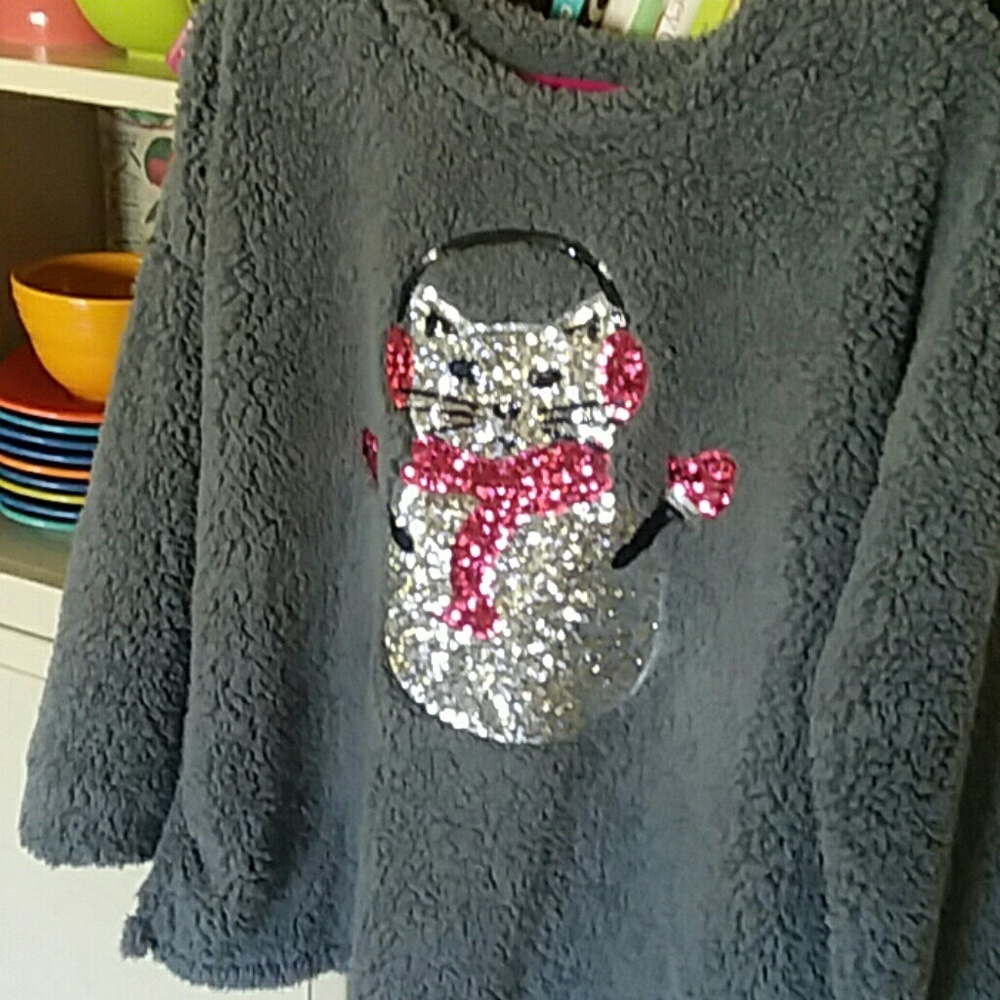 Sweatshirt